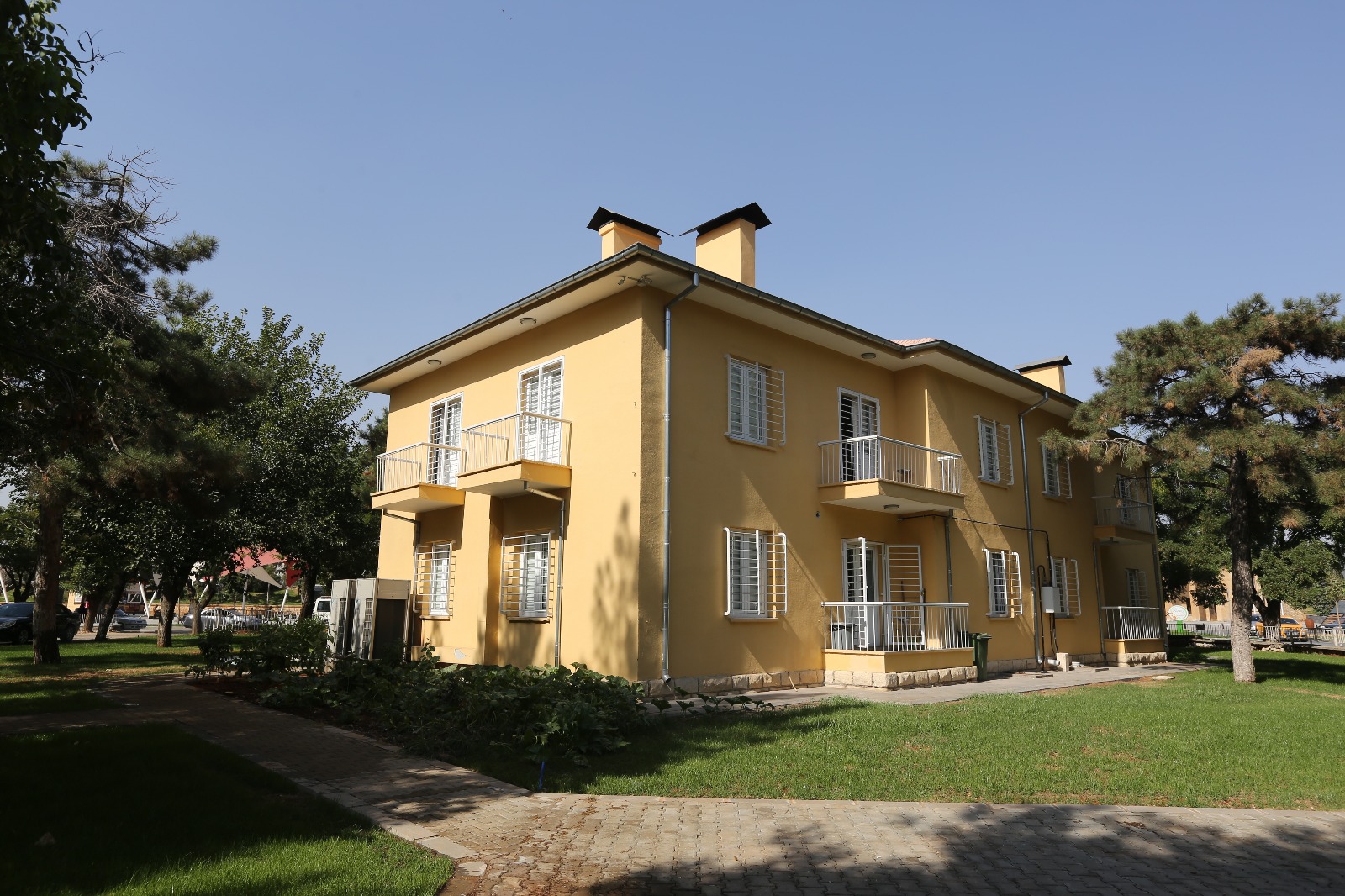 BÜYÜKŞEHİR’İN “TCDD LOJMANLARI RESTORASYONU” ÖDÜL GETİRDİ
