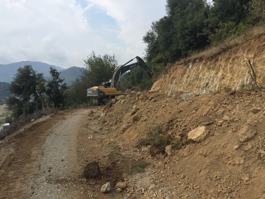 EFİRAĞIZLI YOLU GENİŞLETİLİYOR
