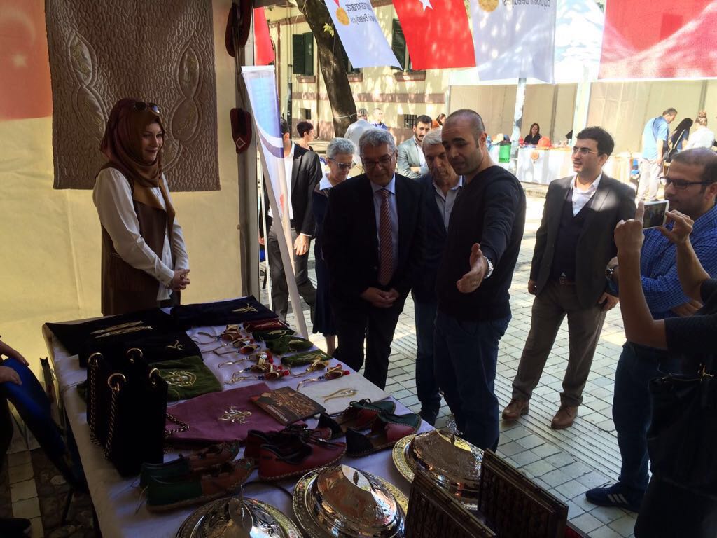 ARNAVUTLUK’TA KAHRAMANMARAŞ RÜZGARI