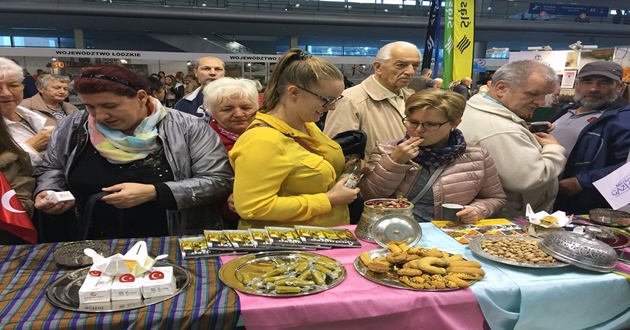 GAZİANTEP'İN YÖRESEL LEZZETLERİ POLONYALILARA TANITILDI