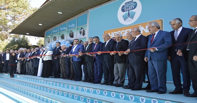 Rektör Deveci, Kahramanmaraş Uluslararası 4. Kitap ve Kültür Fuarı Açılışına Katıldı
