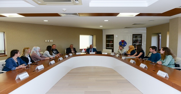 KSÜ’de Eğitim Gören Bosna-Hersek’li Öğrenciler Rektör Deveci’yi Ziyaret