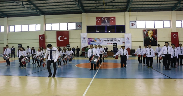 PAZARCIK’TA 29 EKİM CUMHURİYET BAYRAMI ÇOŞKUSU