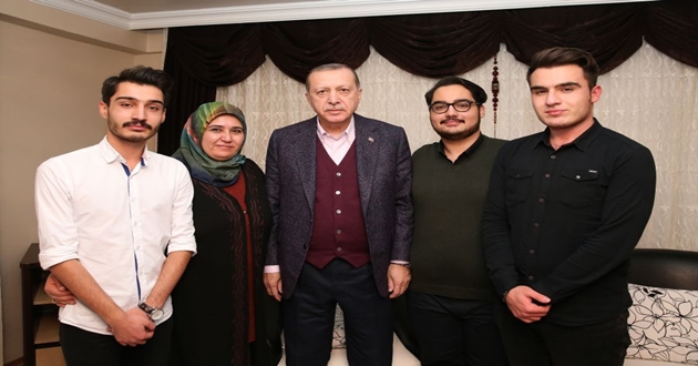 Cumhurbaşkanı Erdoğan, kendisinin ismini alan üçüzlerle 17 yıl aradan sonra bir araya geldi