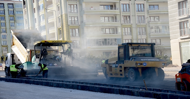 YEŞİLÇAM CADDESİ ASFALTLANIYOR