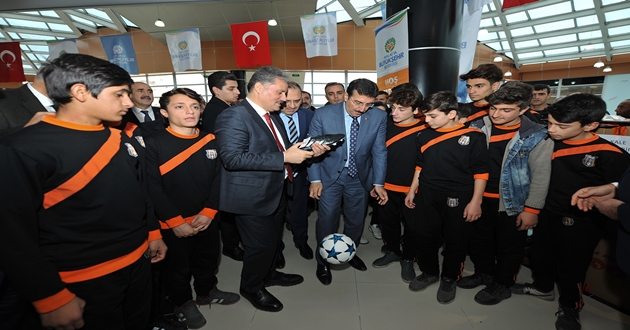 BÜYÜKŞEHİR BELEDİYESİNDEN AMATÖRE BÜYÜK YARDIM