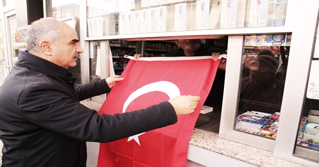 SİVAS BAYRAKLARLA DONATILDI