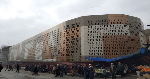 ARASA OTOPARK ÇOK HIZLI İLERLİYOR