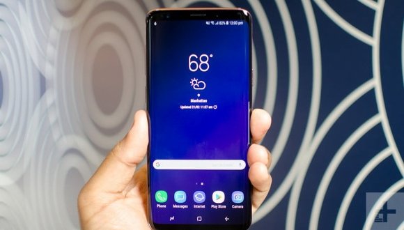 Galaxy S9 iPhone X’u tahtından etti!
