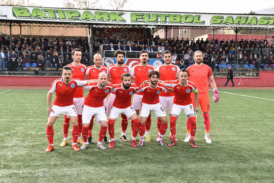 'TÜRKOĞLU BELEDİYESPOR, BAL LİGİ YOLUNDA'