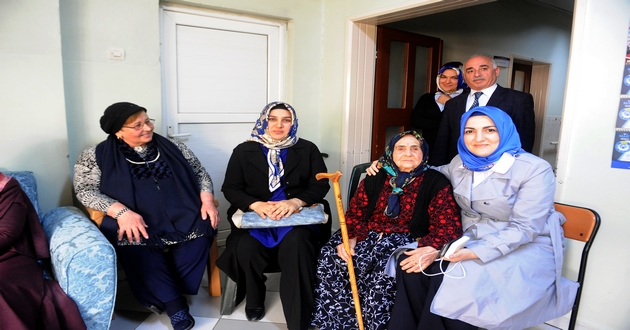 BÜYÜKŞEHİR’DEN HUZUR EVLERİNE ZİYARET