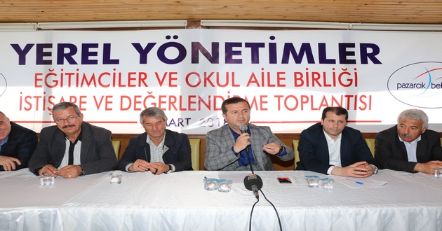 BAŞKAN BOZDAĞ EĞİTİMCİLER VE MAHALLE TEMSİLCİLERİYLE BİR ARAYA GELDİ