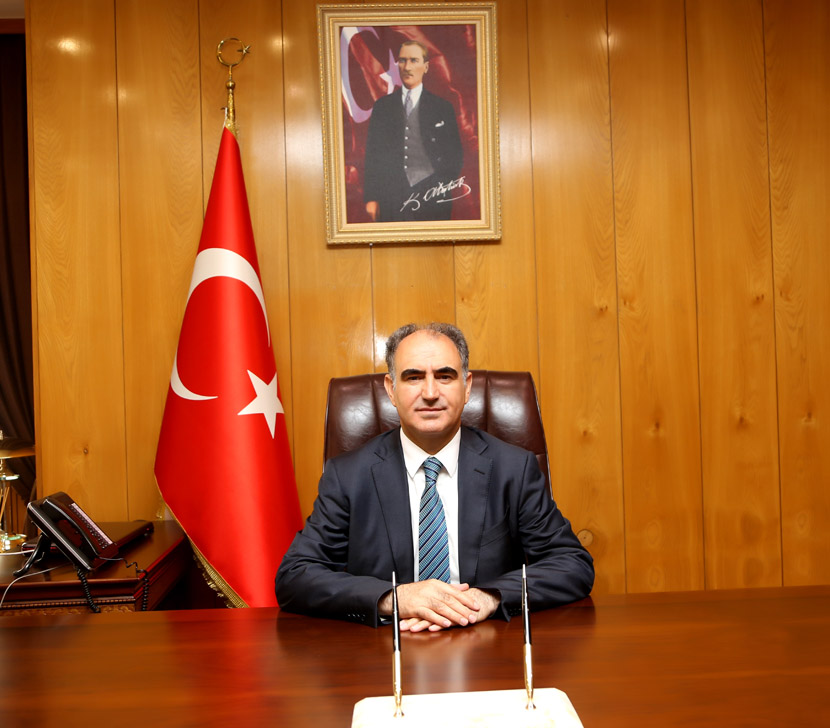 VALİ ÖZKAN’IN KAHRAMANMARAŞ’A İSTİKLAL MADALYASI VERİLİŞİNİN 93. YIL DÖNÜMÜNÜ MESAJI