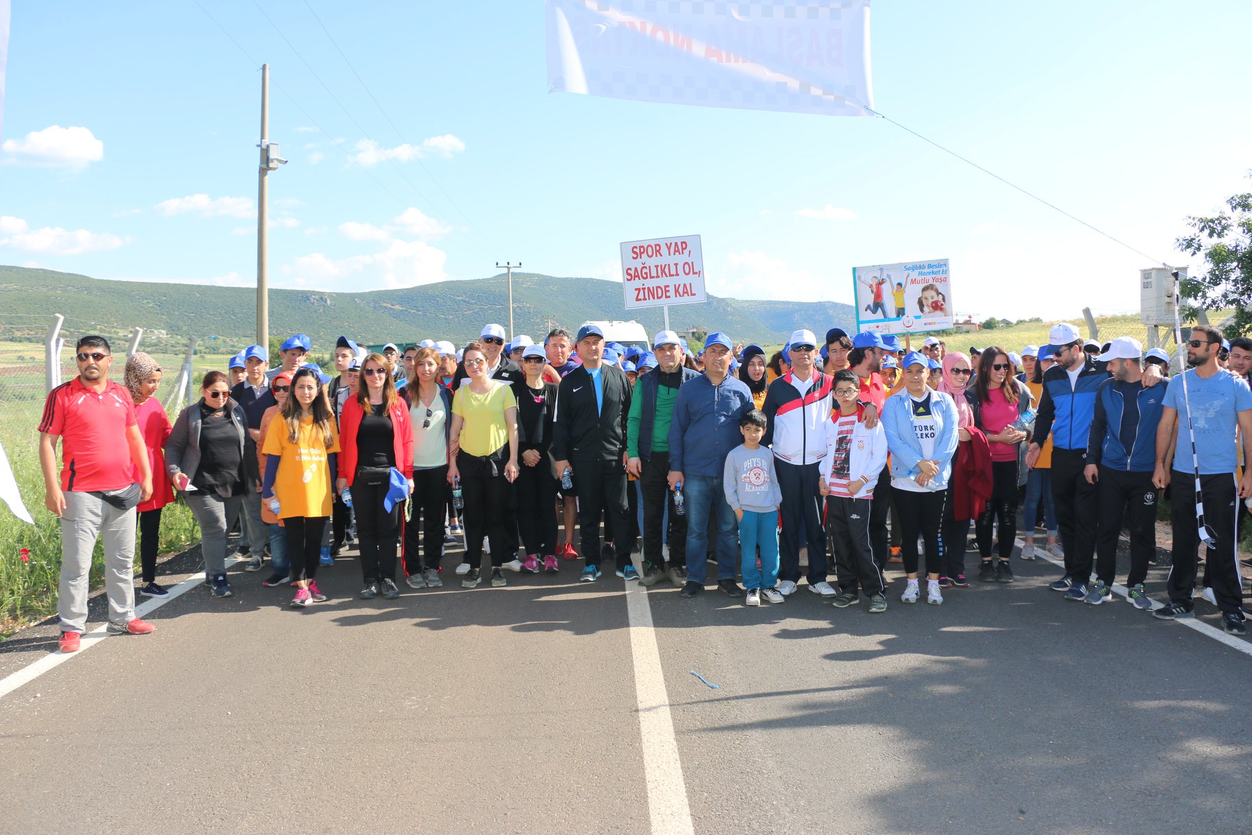PAZARCIK’TA DOĞA YÜRÜYÜŞÜ DÜZENLENDİ