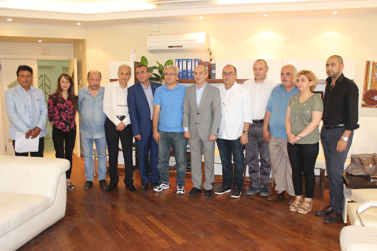 ÖZTUNÇ’TAN GAZETECİLER CEMİYETİ’NE ZİYARET