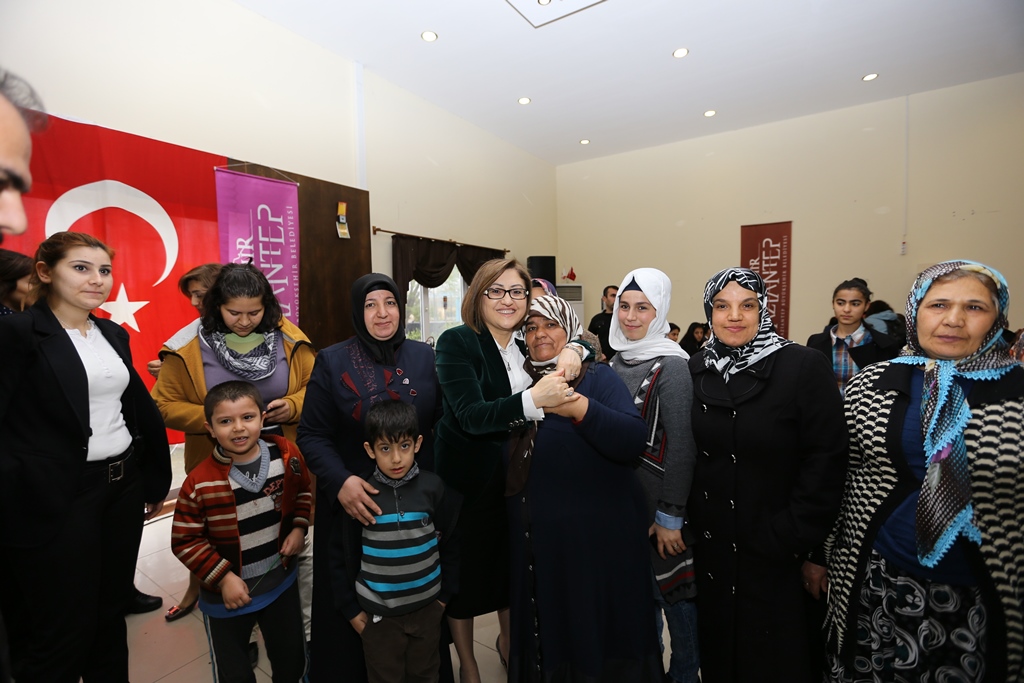 BÜYÜKŞEHİR’DEN OKUMA-YAZMA SEFERBERLİĞİNE DESTEK