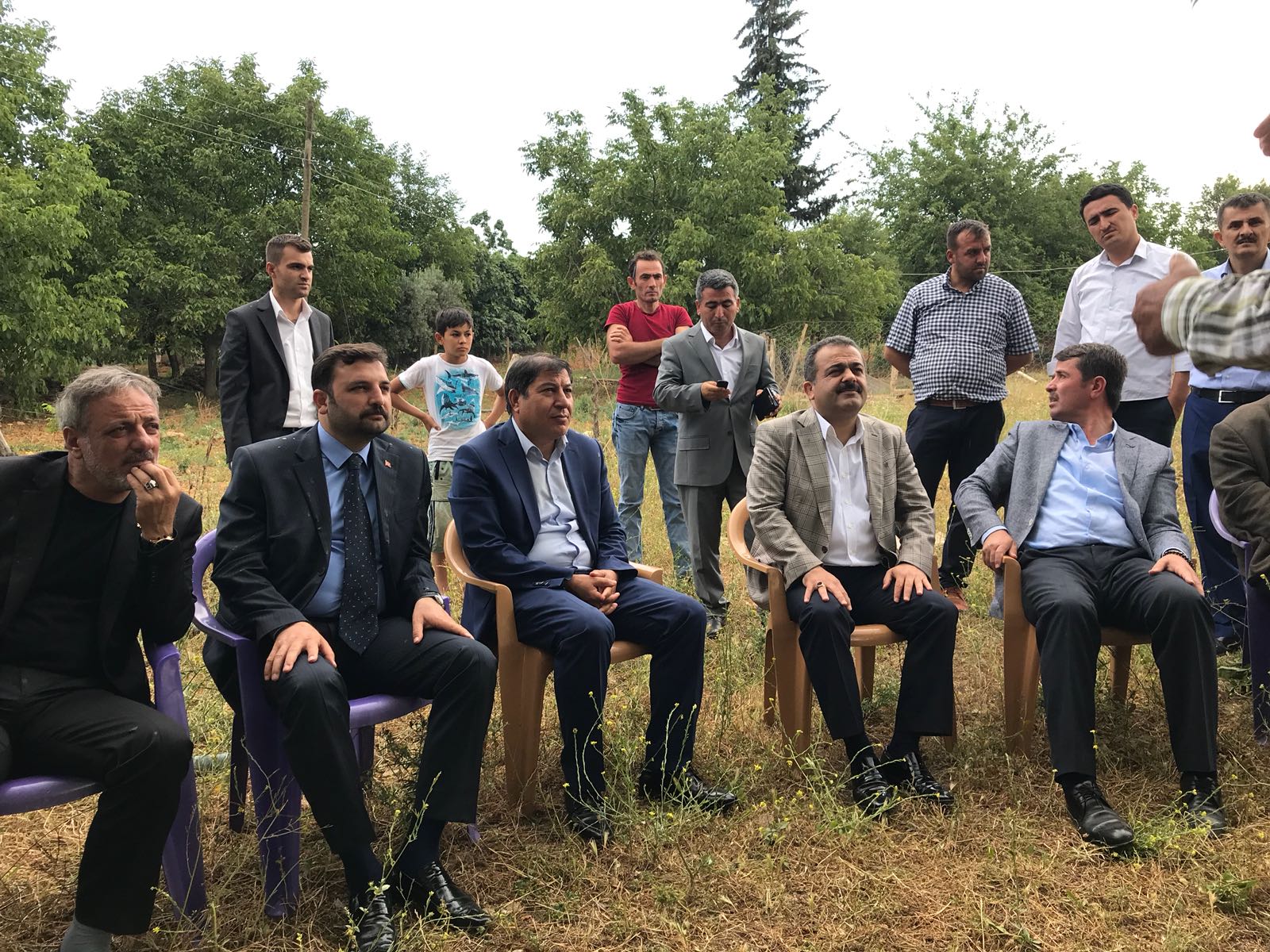 AK PARTİ ADAYLARI SAHADA