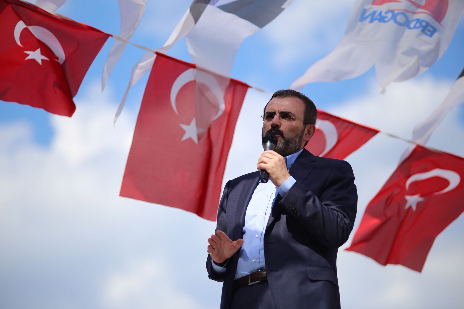 MAHİR ÜNAL : VAKİT TÜRKİYE VAKTİ