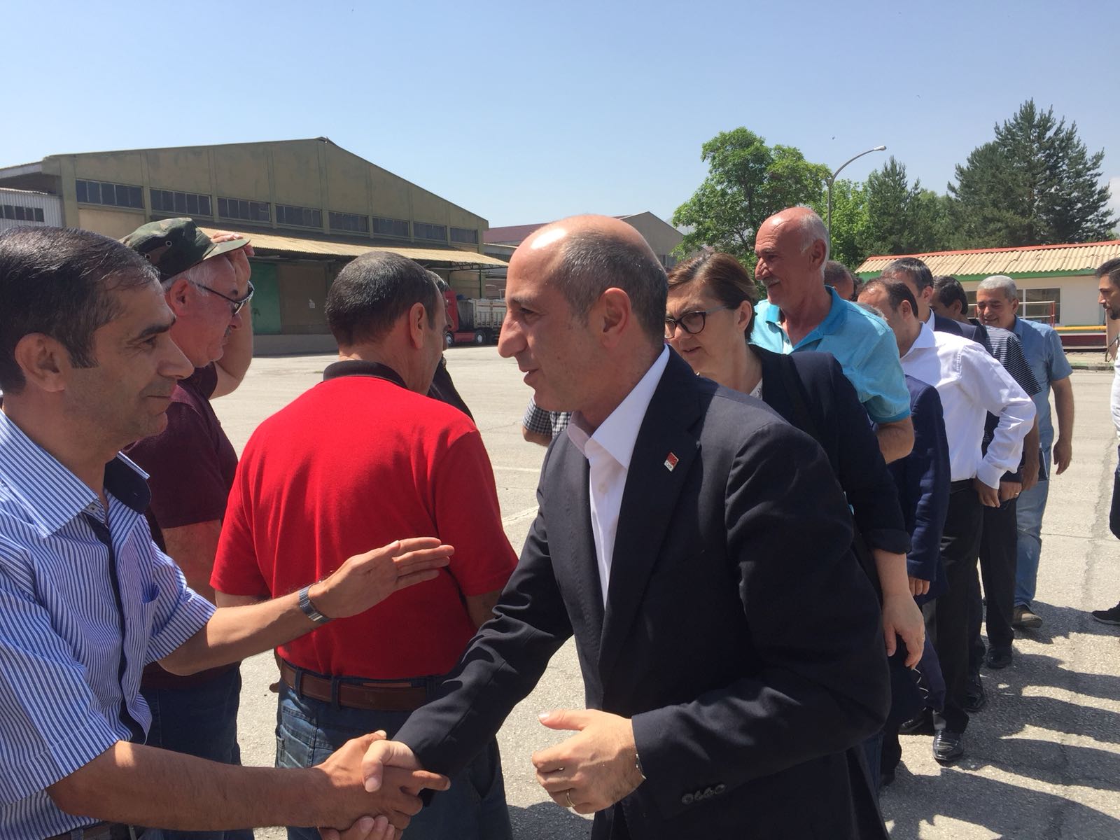 ÖZTUNÇ, ELBİSTAN ŞEKER FABRİKASI’NA SAHİP ÇIKTI!