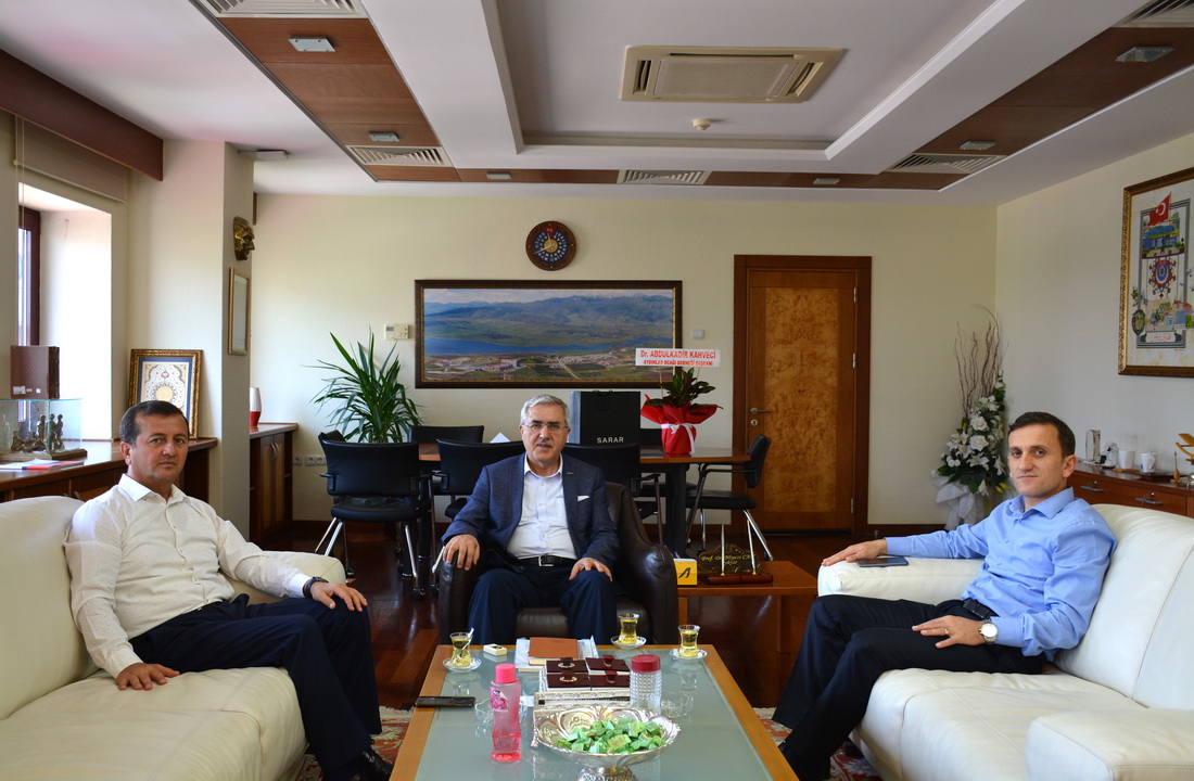 KSÜ'DE PAZARCIK İLÇESİNİN EĞiTİM SORUNLARI MASAYA YATIRILDI