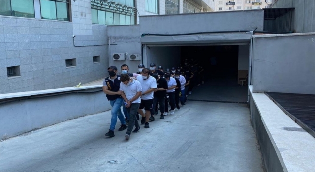 Mersin merkezli 18 ilde yasa dışı bahis operasyonunda yakalanan 89 zanlıdan 35’i tutuklandı