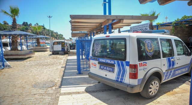 Antalya’da serinlemek için denize giren yaşlı kadın boğuldu