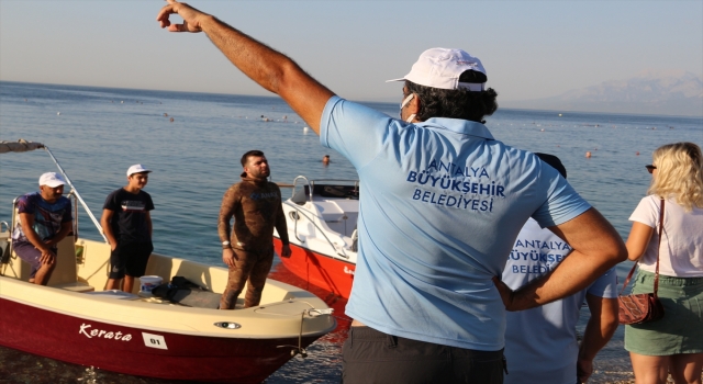 Antalya’da zıpkınla aslan balığı avlama yarışması düzenlendi