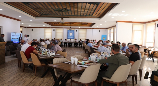 AK Partinin mahalle başkanları toplantısı Akseki’de yapıldı