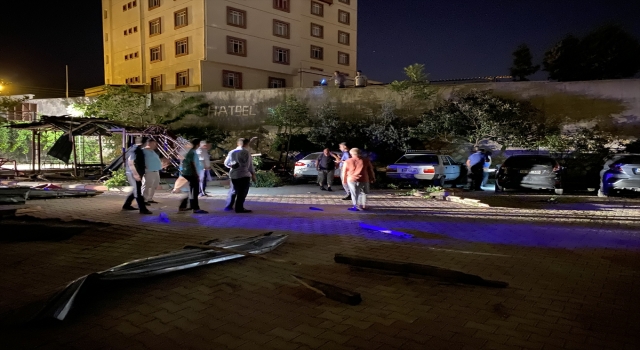 Kahramanmaraş’ta şiddetli rüzgar nedeniyle öğrenci yurdunun çatısı uçtu
