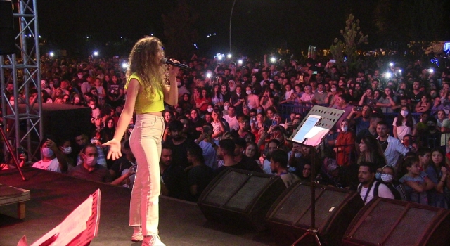 Elbistan Festivali’nin 5. gününde Irmak Arıcı sahne aldı