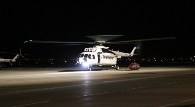 Isparta’daki orman yangınına gece görüşlü helikopterlerle müdahale ediliyor