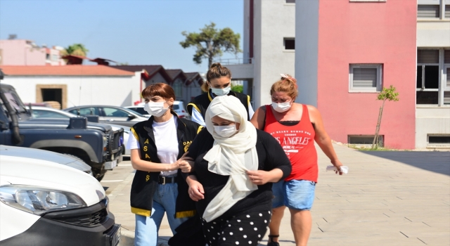 Adana’da ”çarşaflı hırsızlar” otobüste kullandıkları biniş kartından yakalandı