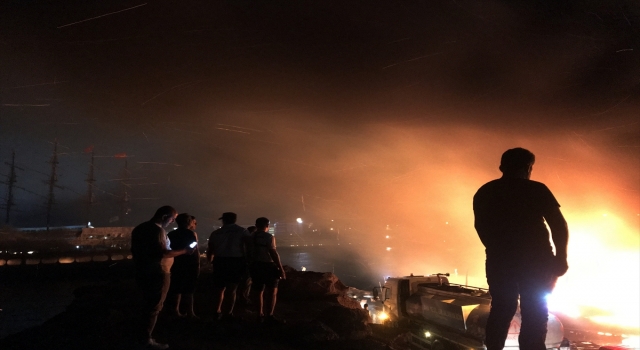 GÜNCELLEME Alanya’da tur teknelerinde yangın çıktı