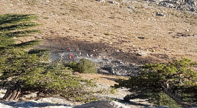 Kahramanmaraş’ta düşen yangın söndürme uçağının enkazında olay yeri inceleme çalışmaları tamamlandı