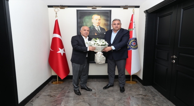 AA Adana Bölge Müdürü Firik’ten, Mersin Emniyet Müdürü Aslan’a hayırlı olsun ziyareti