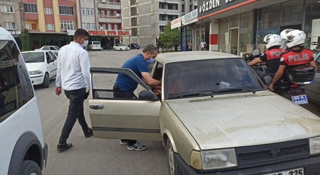 Kahramanmaraş’ta oto hırsızlığı yaptıkları öne sürülen 2 kişi yakalandı