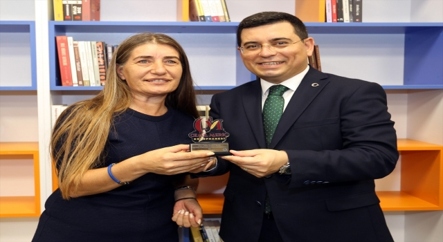 Antalya’da amatör sporculardan 35 bin kitap bağışı
