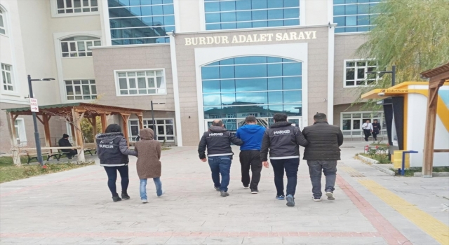Burdur’da uyuşturucu operasyonunda 3 kişi tutuklandı