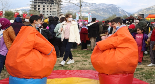 Düziçi’nde karne alan öğrenciler için şenlik düzenlendi