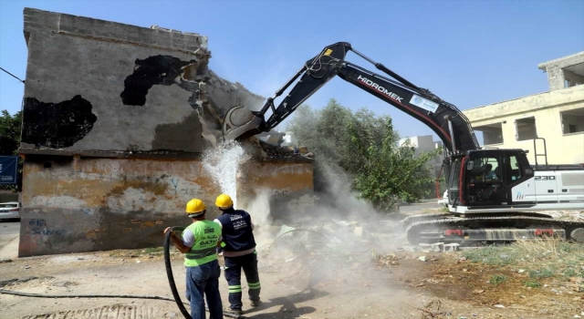 Akdeniz ilçesi toplu konut projesinde çalışmalar devam ediyor