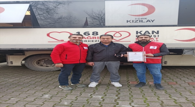 Türk Kızılay, Feke’de kan bağışçılarına madalya verdi