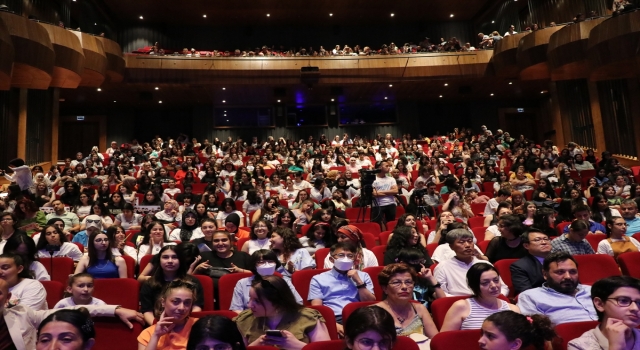 Güney Koreli müzik grubu ”Ciipher” Adana’da konser verdi