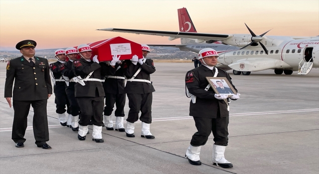 GÜNCELLEME Şehit Uzman Çavuş Cemil Yavaş’ın naaşı Isparta’ya getirildi