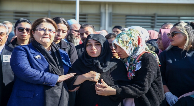 İstanbul’daki terör saldırısında hayatını kaybeden baba kızın cenazeleri Adana’ya getirildi