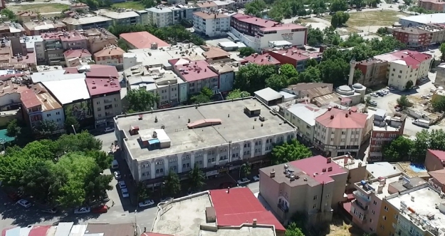 Başkan Gürbüz, Tarihi Bedesten Yapma Fikrini Halka Sordu