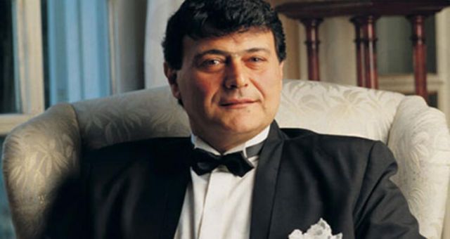 Ferdi Özbeğen kimdir? Ferdi Özbeğen nerelidir? Ferdi Özbeğen Şarkıları Ferdi Özbeğen hayatı ve biyografisi nedir?