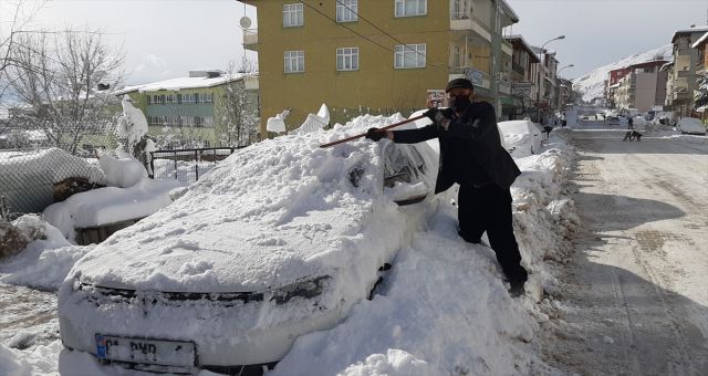 Adana'da Kar Yağışı Etkili Oldu