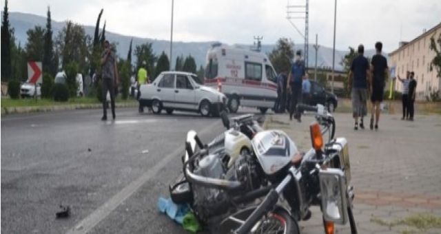 Kahramanmaraş'ta otomobil ile motosiklet çarpıştı: 1 ölü, 1 yaralı