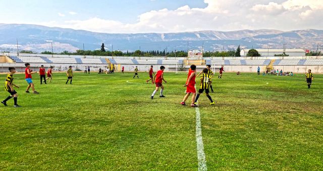 Genç Yetenekler Futbol Şenliğinde Buluştu