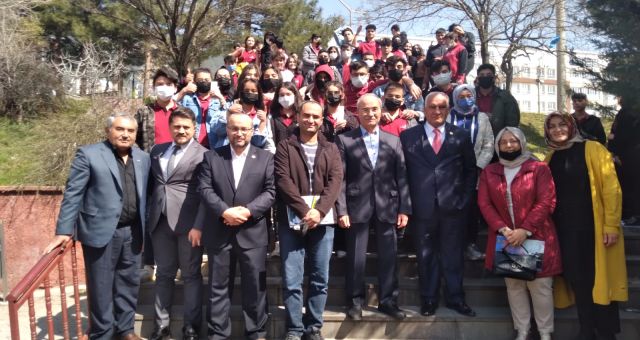 Kütüphane Haftası’nda Okurlar Etkinliklere Doyuyor